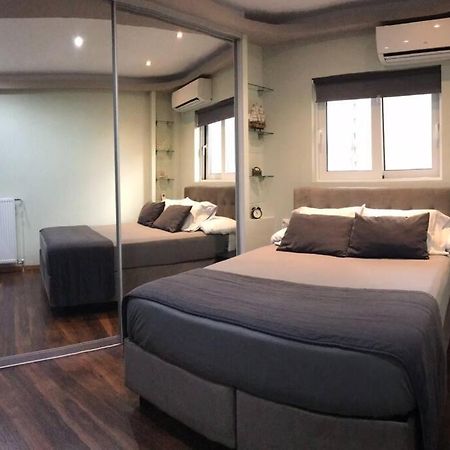 Finer Things Flisvos Beach Condo In Palaio Faliro Афины Экстерьер фото