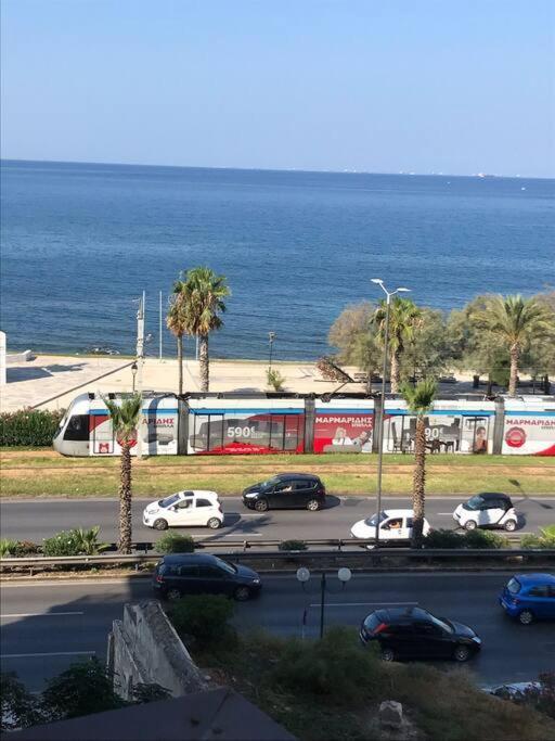 Finer Things Flisvos Beach Condo In Palaio Faliro Афины Экстерьер фото