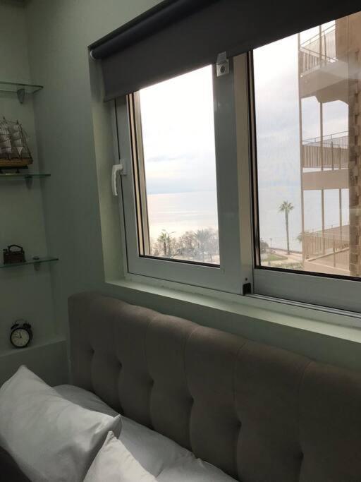 Finer Things Flisvos Beach Condo In Palaio Faliro Афины Экстерьер фото